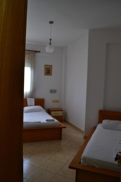 Hotel Alpine Vlorë Dış mekan fotoğraf
